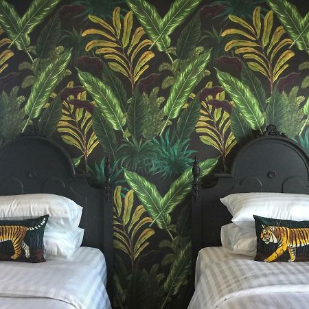 Wiw Mini Hotel Bangkok Exterior photo